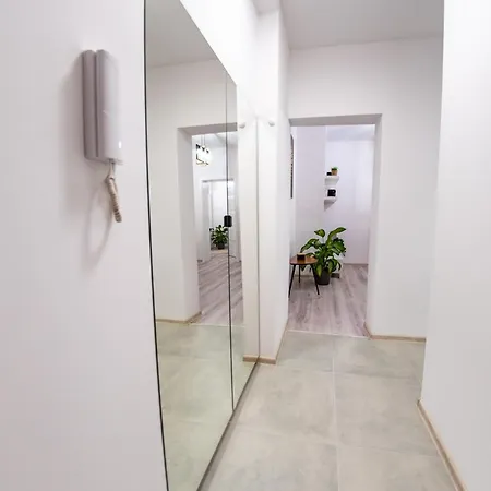 3 Maja Apartment Varsavia Esterno foto